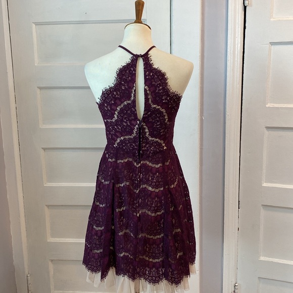 Francesca’s Collection Burgundy Lace Overlay and Tulle Bottom Dress, Size M - Picture 6 of 16